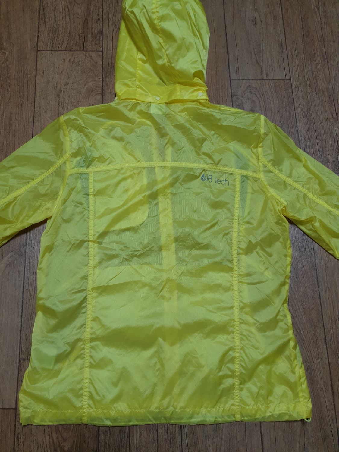 1206 휠라 바람막이 100 사이즈입니다 상품이미지5