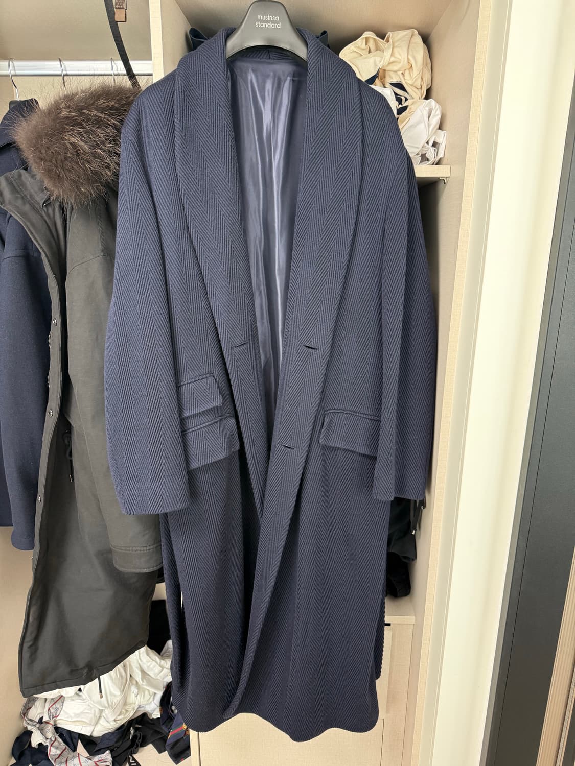 우영미 17FW 숄카라 로브코트 네이비 50 상품이미지1