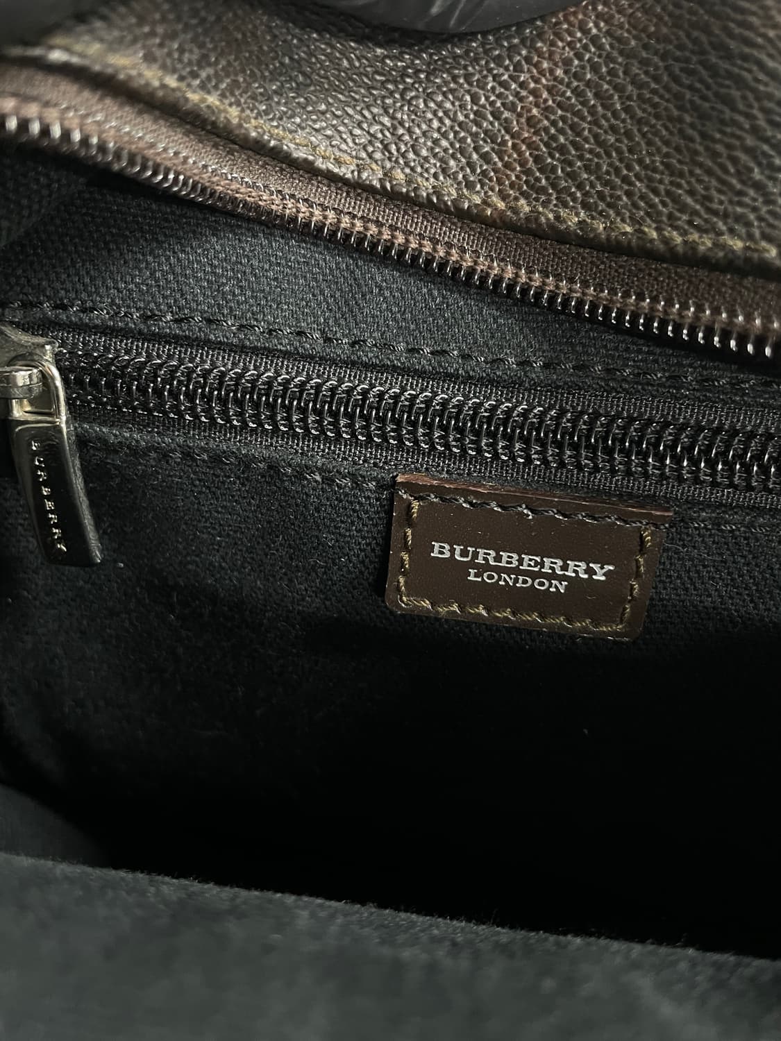 버버리 크로스백 상품이미지9