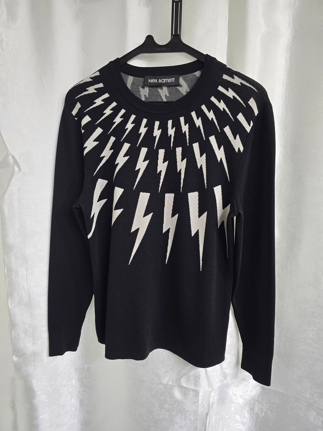 닐바렛 블랙 번개 니트 (1682) 상품이미지1