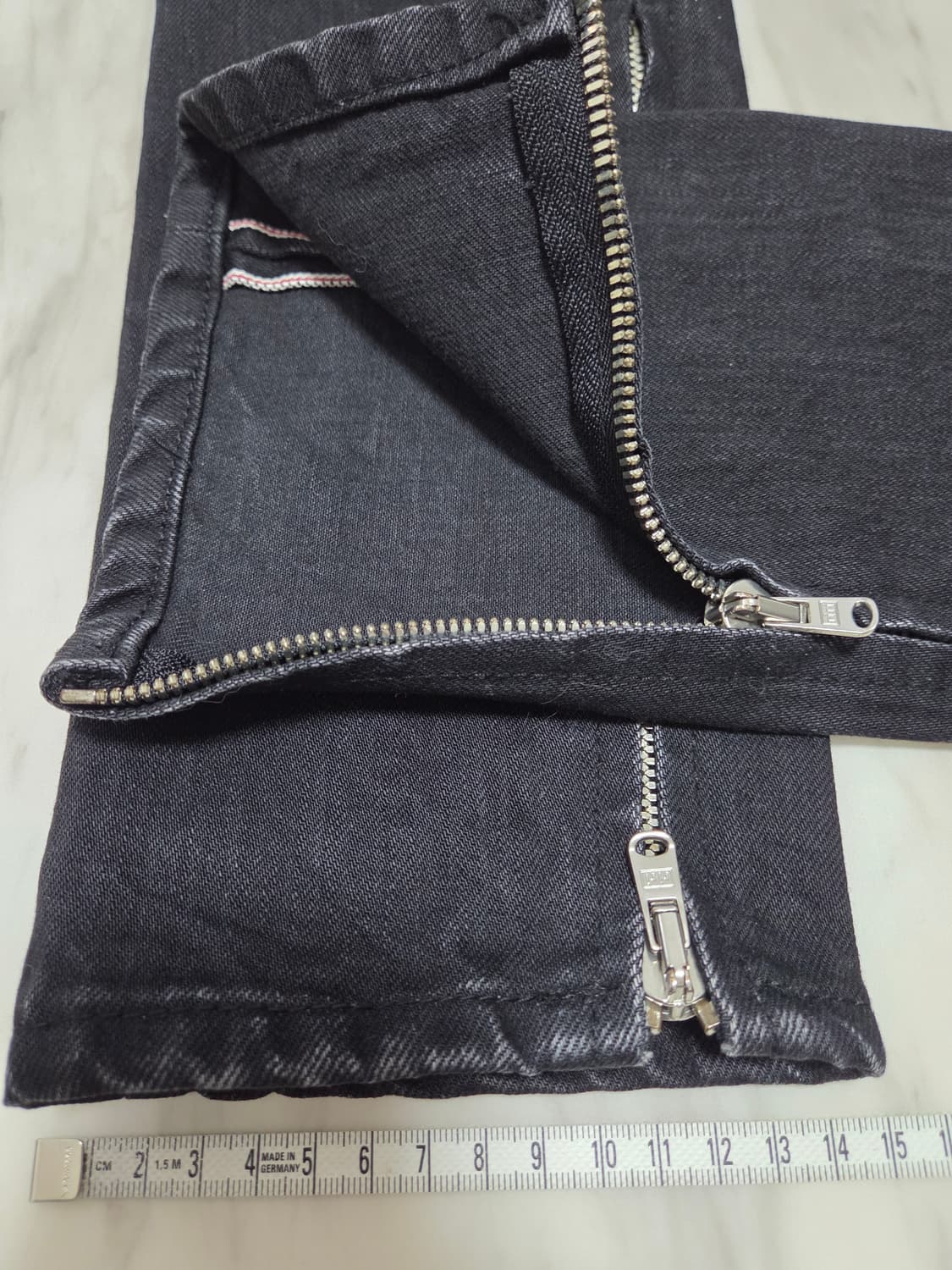 피어오브갓 4th 블랙 디스트로이드 데님팬츠 상품이미지8