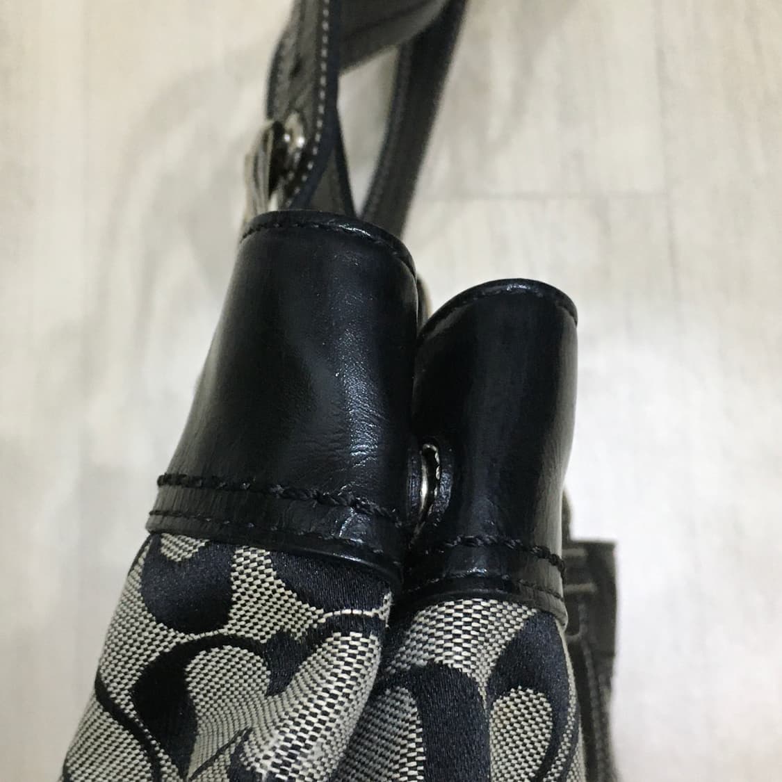 코치 블랙 시그니처 숄더백 상품이미지6