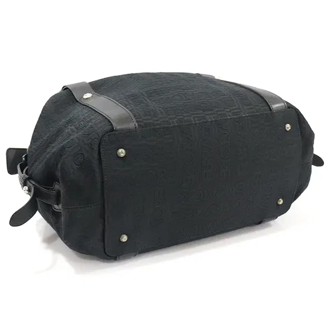 페라가모 21 A345 블랙 로고 패턴 자가드 은장 숄더백 17151FE 상품이미지4