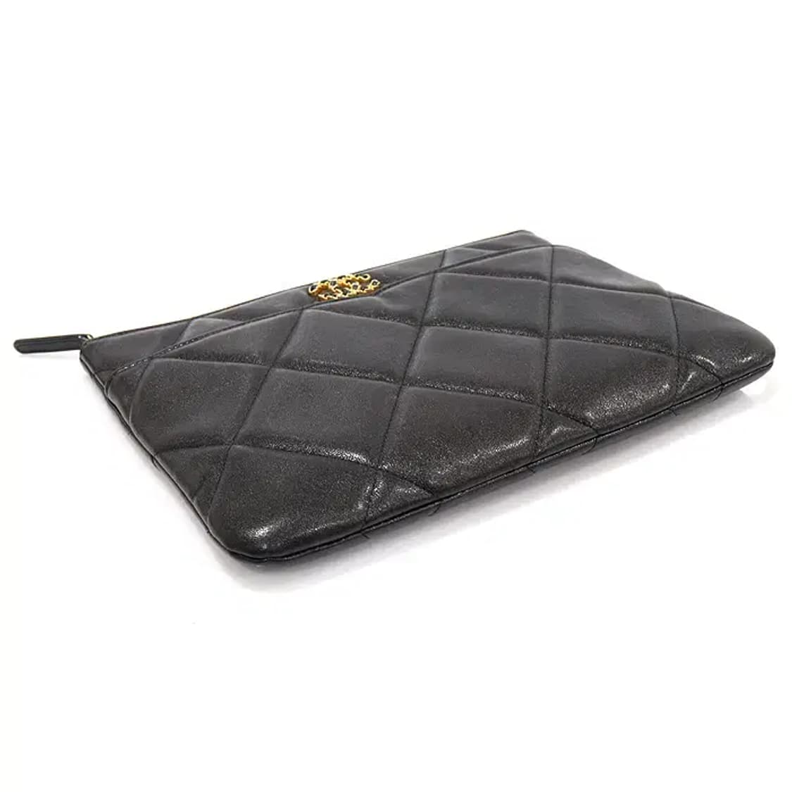 샤넬 AP1357 블랙 CHANEL 19 뉴미듐 클러치 EP71800CH 상품이미지4