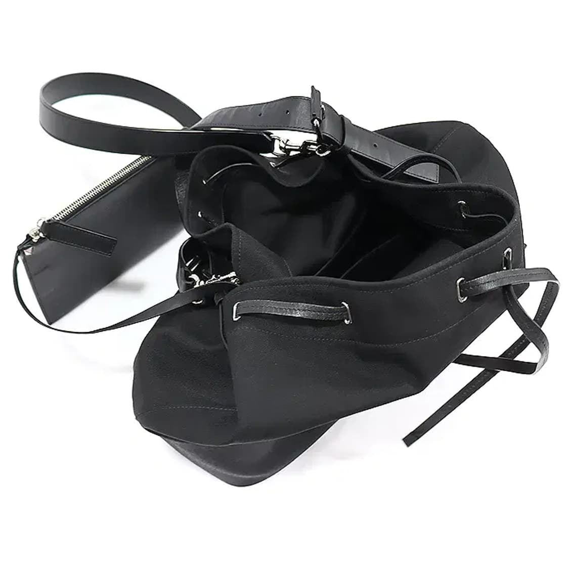 발렌티노 SY0B0868QQV 블랙 스컬 패치 버킷 CO18289VT 상품이미지5