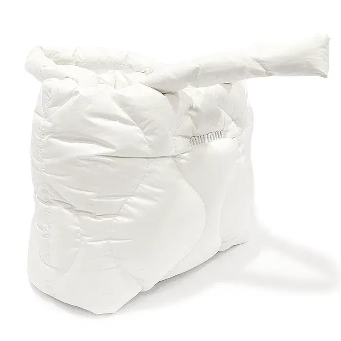 미우미우 5BG240 퀄팅 패딩 토트백 CO87294MIU 상품이미지3