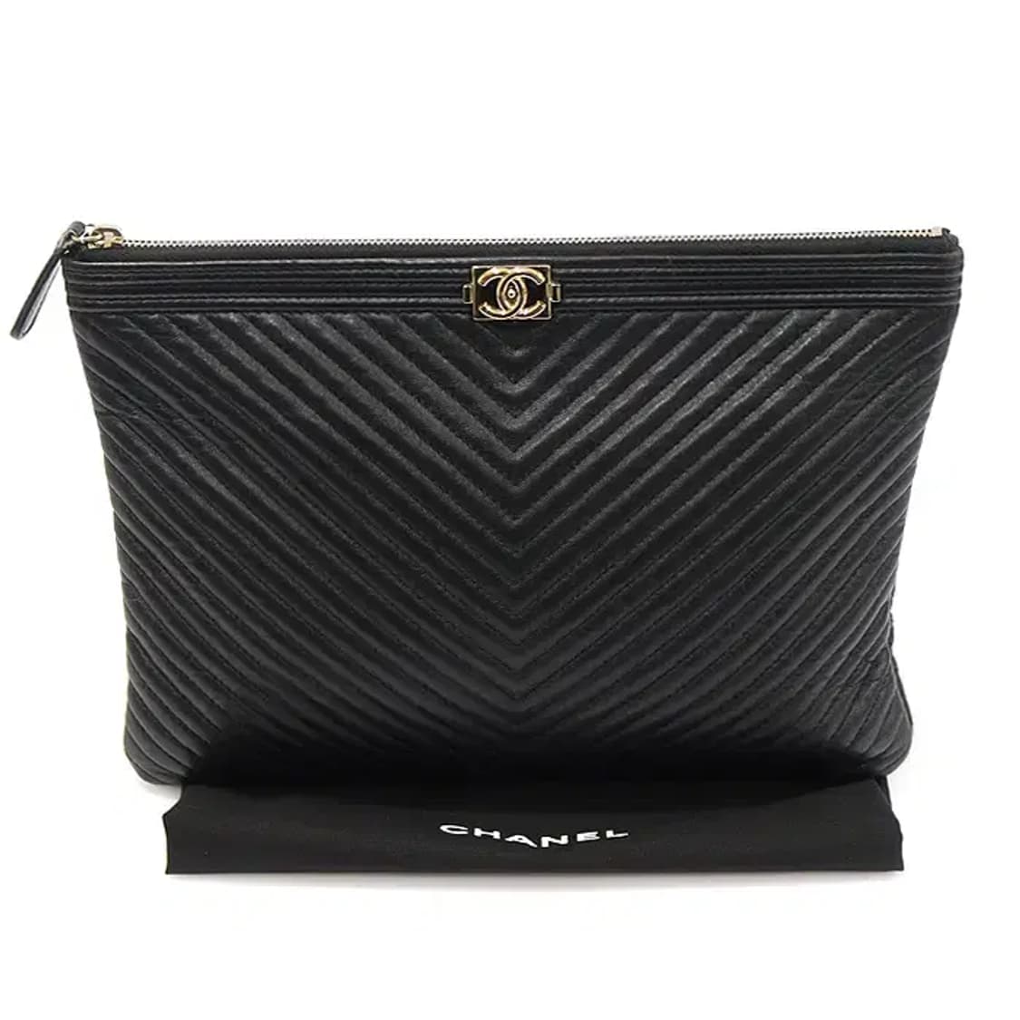 샤넬 A84406 블랙 금장 보이 샤넬 뉴미듐 클러치백 CO17859CH 상품이미지2