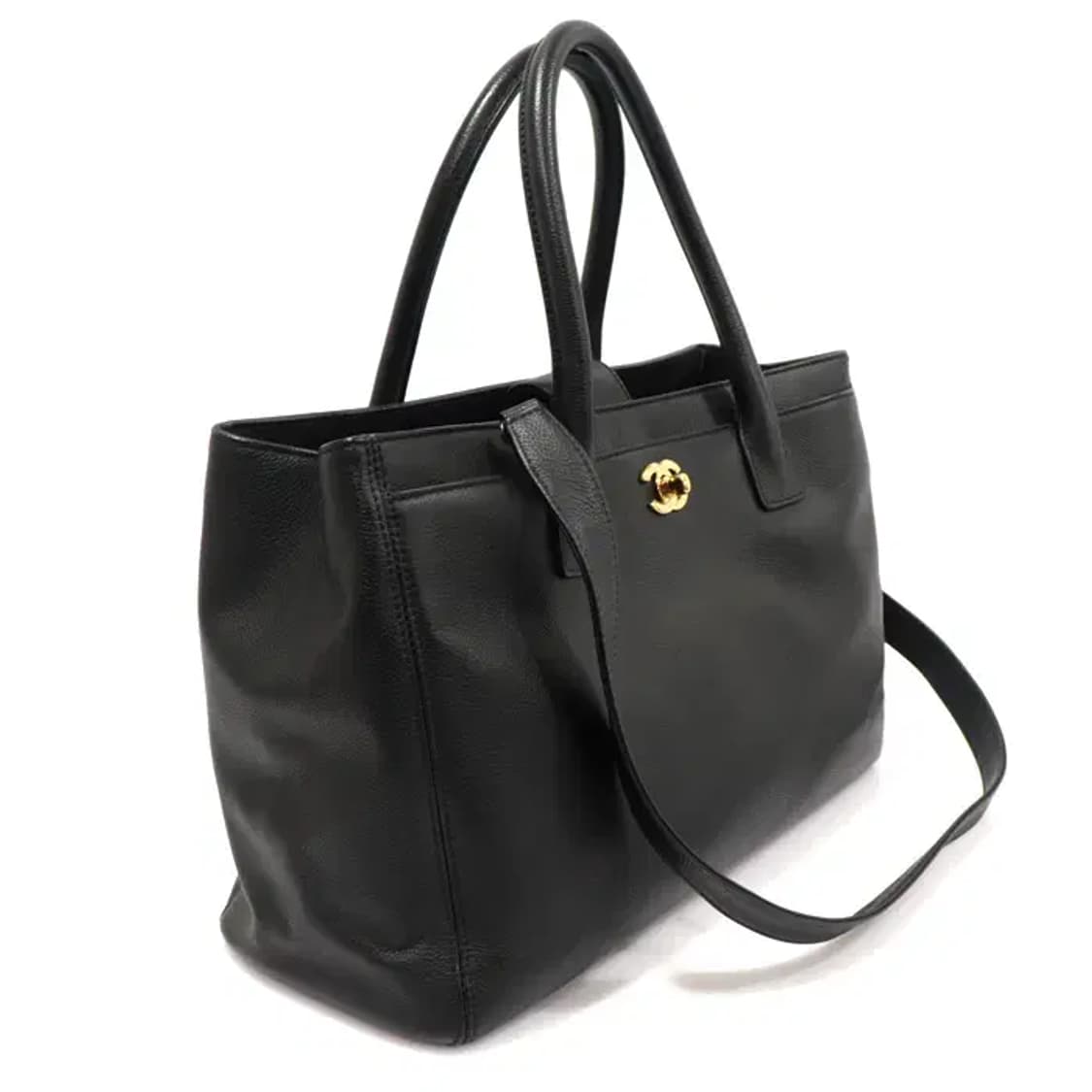 샤넬 A15206 블랙 카프스킨 금장 CC로고 서프백 EP98846CH 상품이미지3