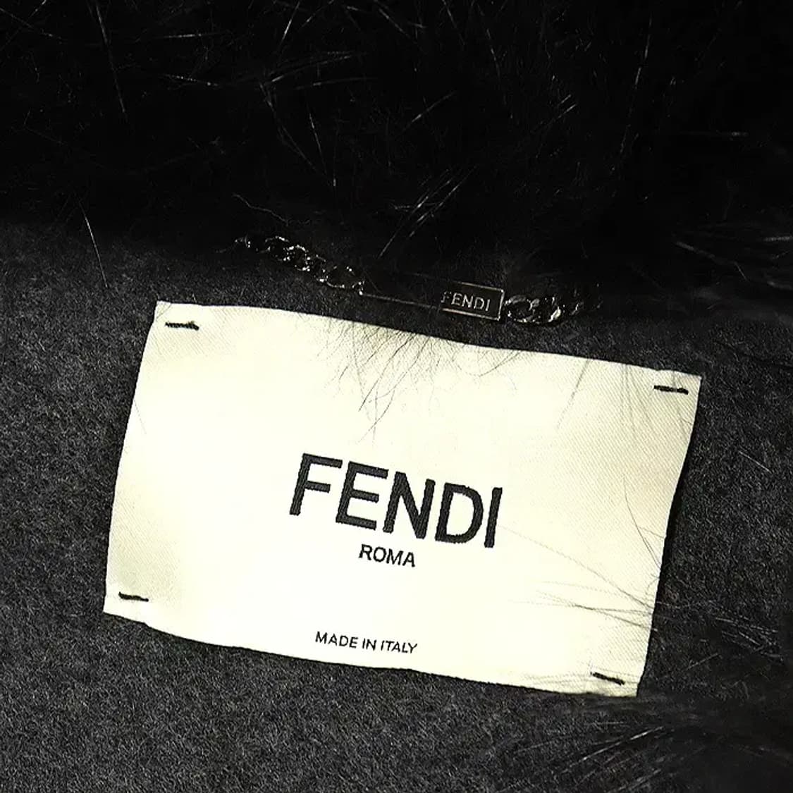 펜디 FVG494 울 캐시미어 폭스 퍼 판초 케이프 CO76920FD 상품이미지4