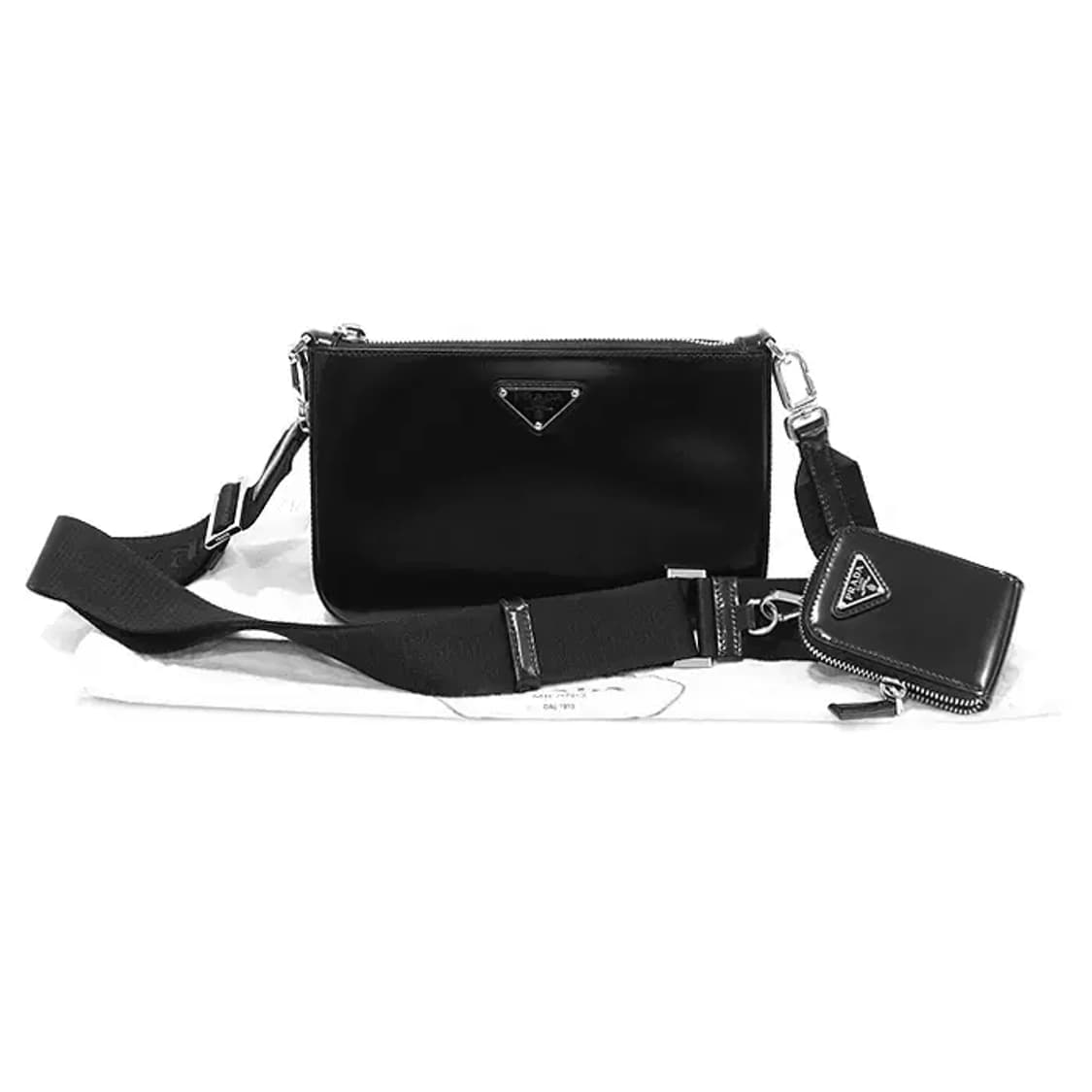프라다 2VH129 블랙 브러시드 레더 은장 크로스백 EP66471PR 상품이미지2