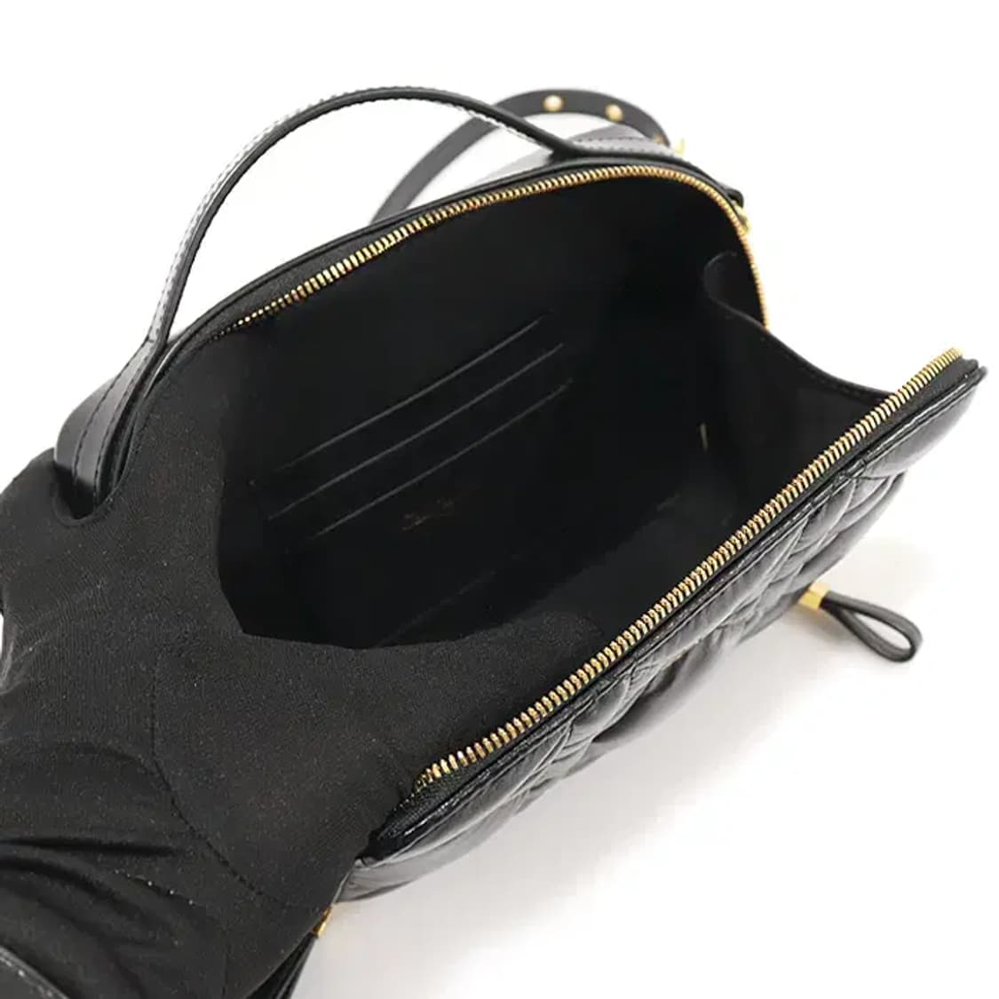 디올 S5140UNGX_M900 카프스킨 카로 박스백 EP84385CD 상품이미지4