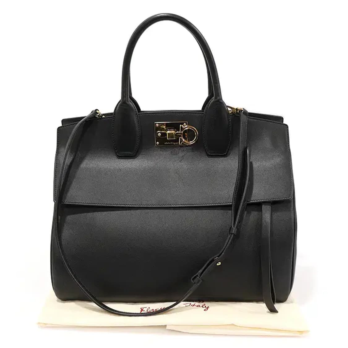 페라가모 21 H167 블랙 카프스킨 스튜디오 미듐 EP78823FE 상품이미지2