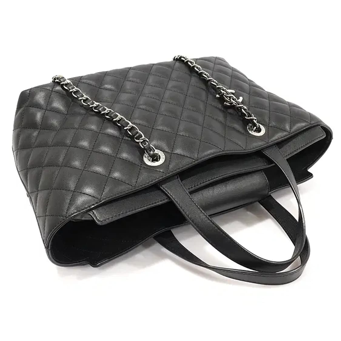 샤넬 A98683 블랙 카프스킨 CC로고 라지 쇼핑 EP12904CH 상품이미지4