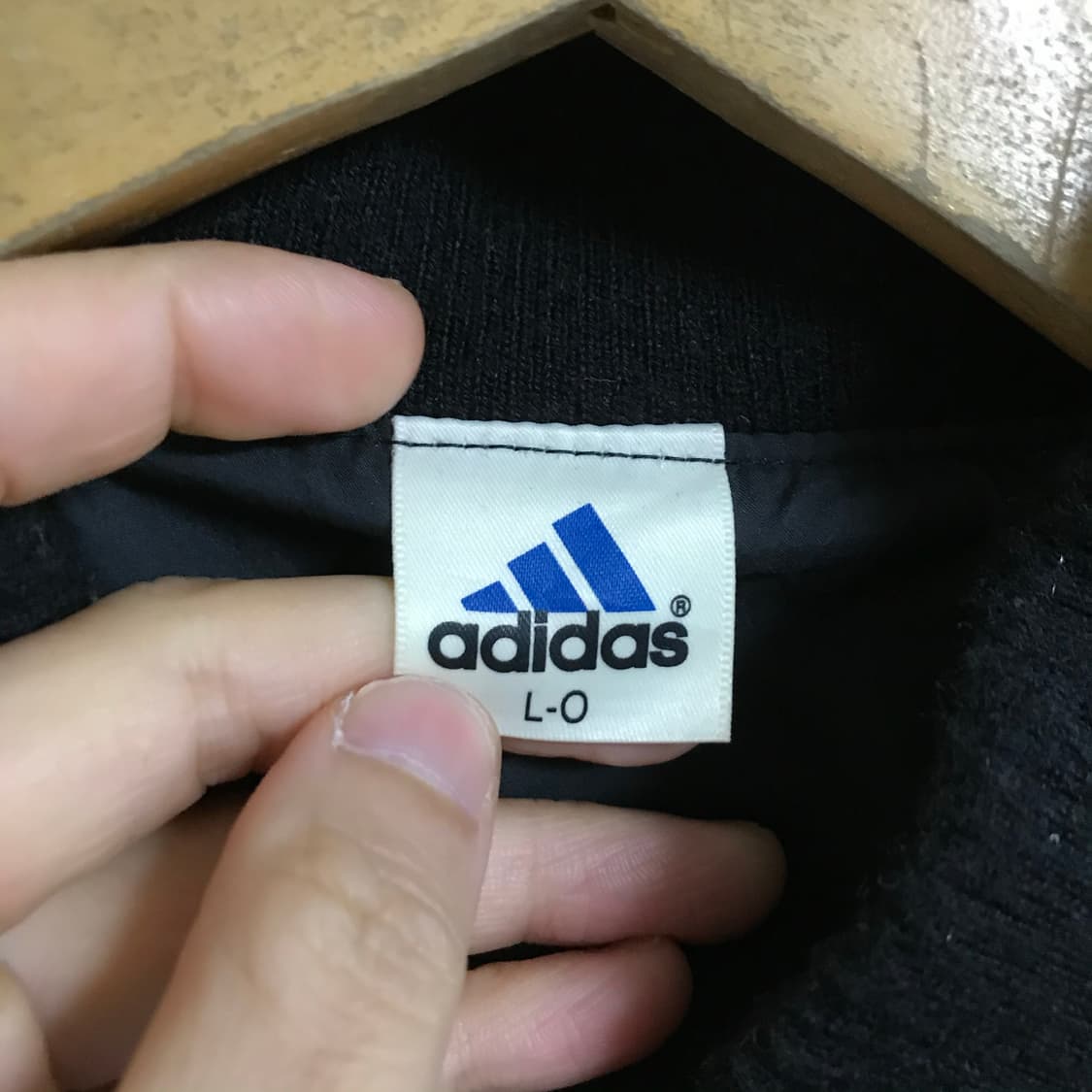 아디다스데상트 벨벳 자켓 상품이미지3