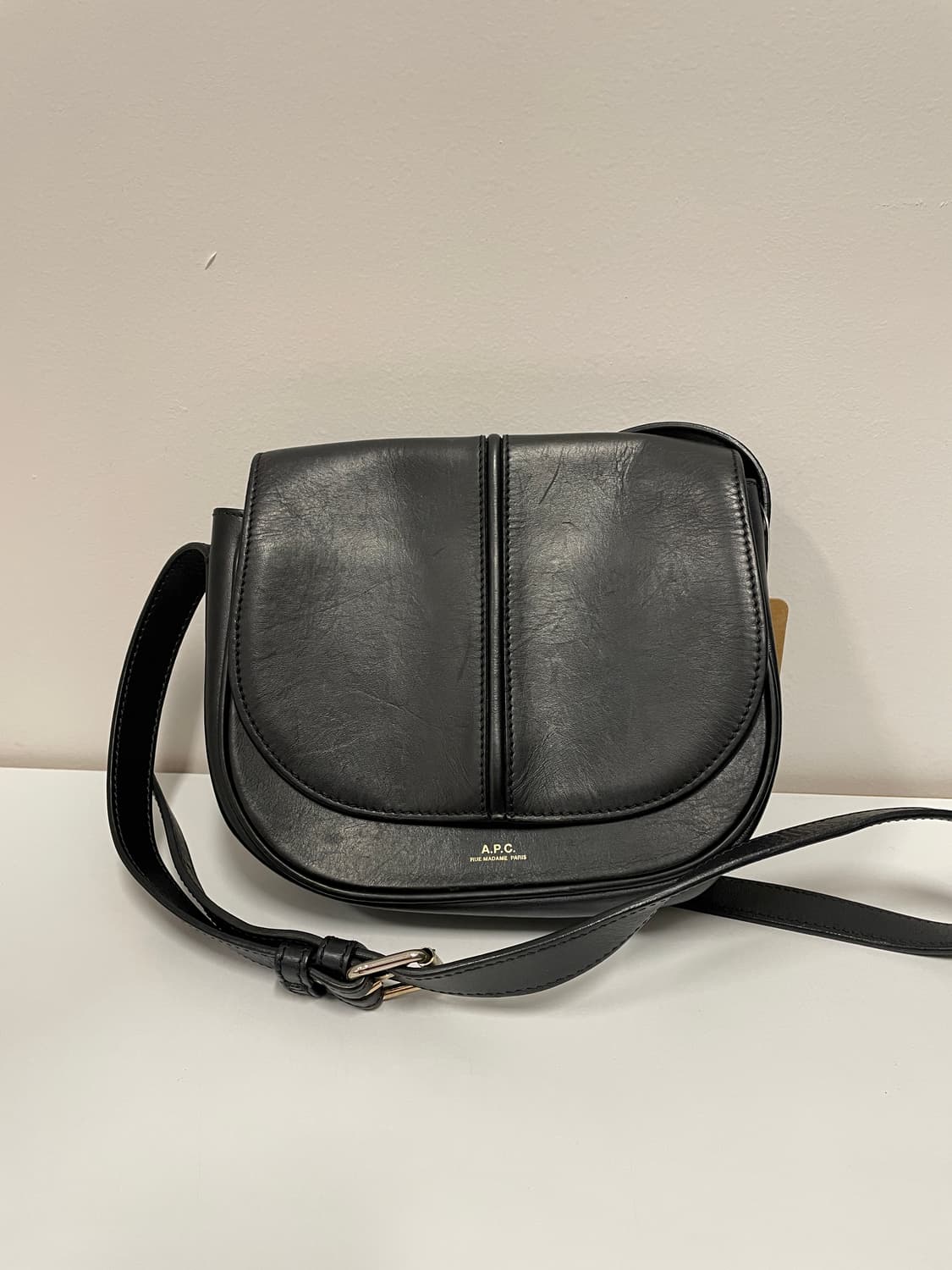 A.P.C (아페쎄) 베티백 블랙 상품이미지1