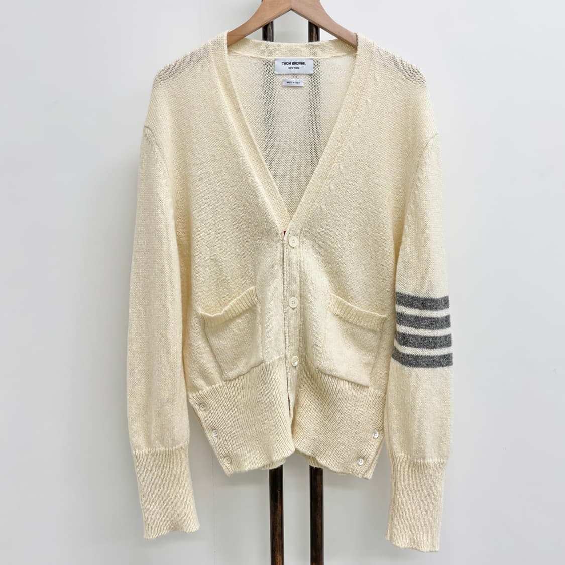 [5]톰브라운 사선완장 셰틀랜드 가디건 상품이미지1