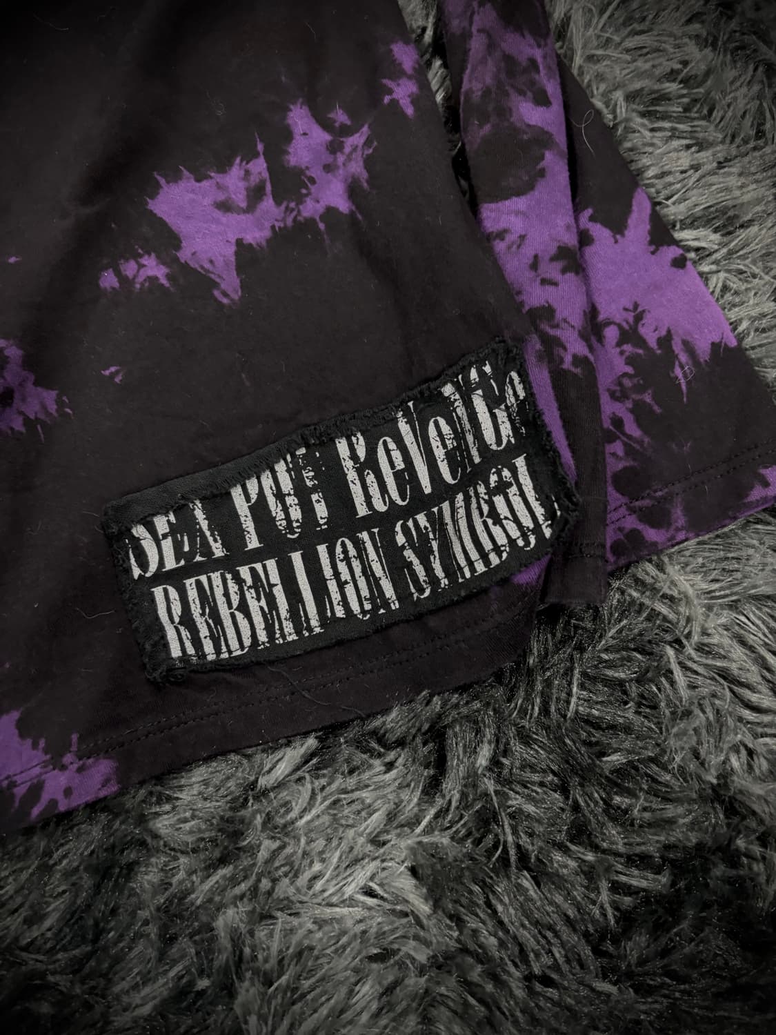 Sexpot Revenge 퍼플 펑키레터링 & 체인 스컬 긴팔 티셔츠 상품이미지7