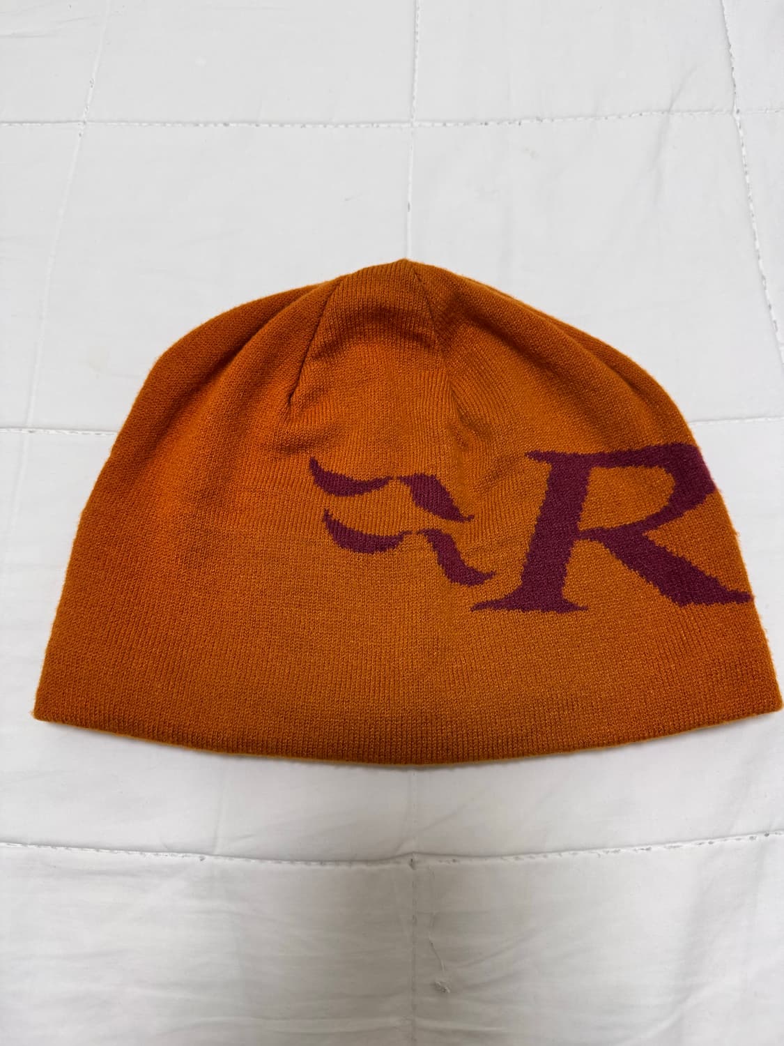 Rab 랩 오렌지색 로고 비니 상품이미지2