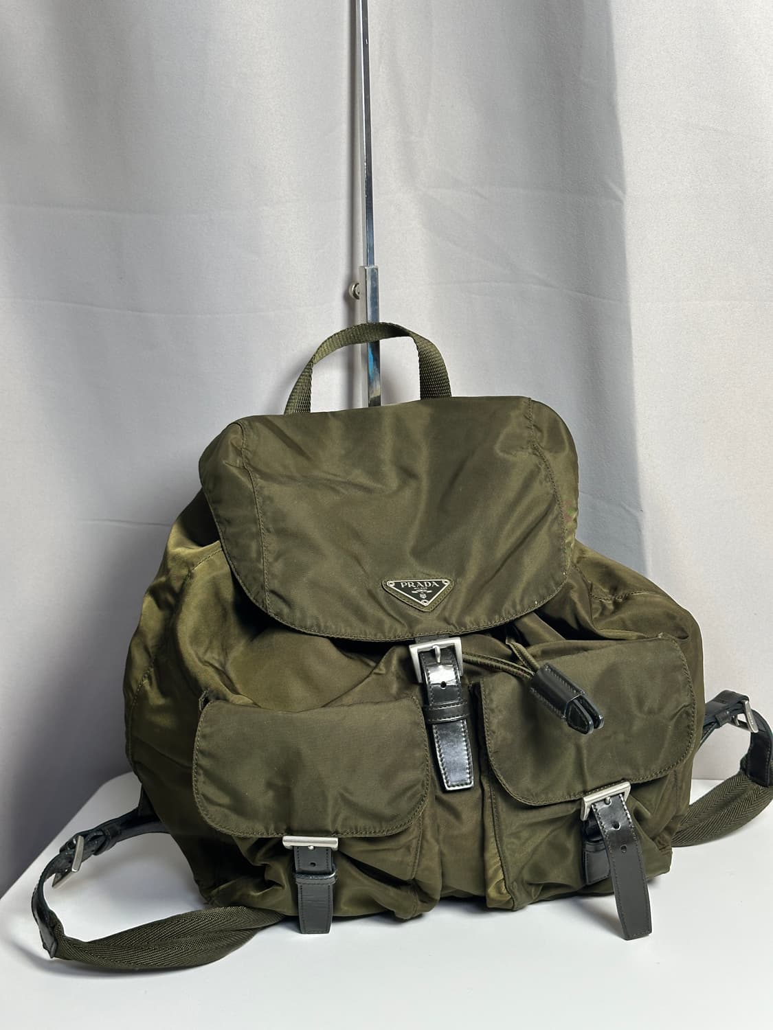 프라다 테수토 나일론 백팩 카키 상품이미지5