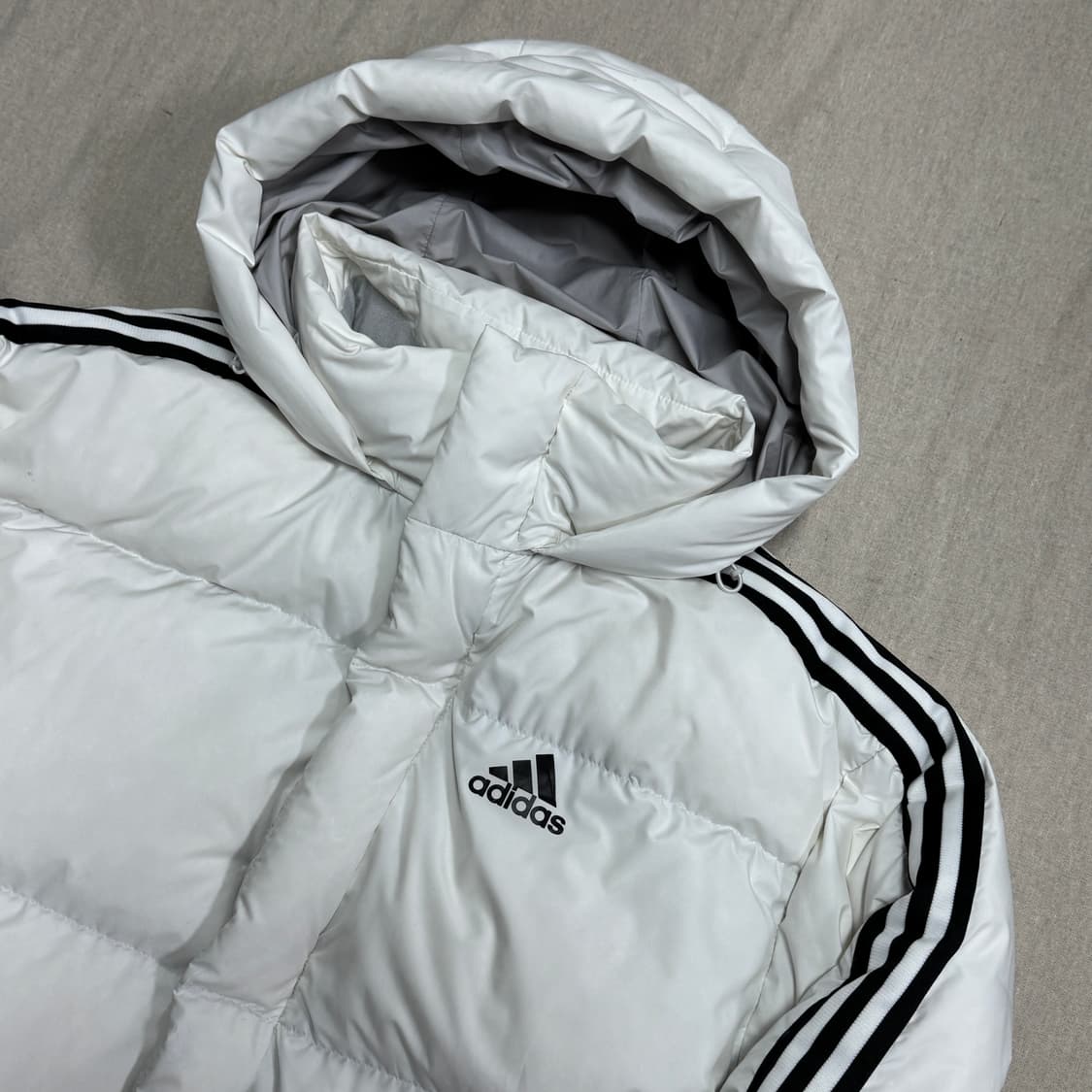 아디다스 화이트 삼선 후드 패딩 3XL 상품이미지2
