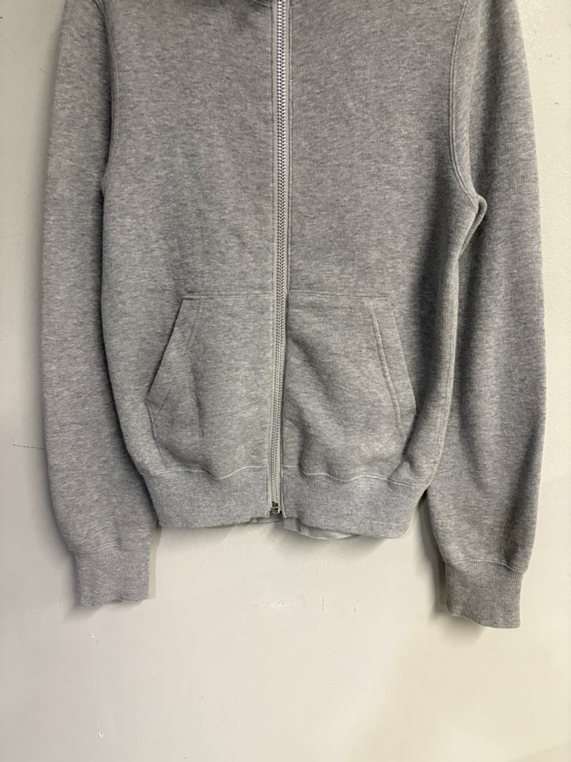 SACAI LUCK Back Pleated Zip-up Hoodie 상품이미지3