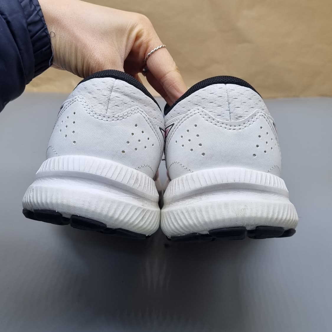 아식스 젤 컨텐트8 런닝화 265 상품이미지4