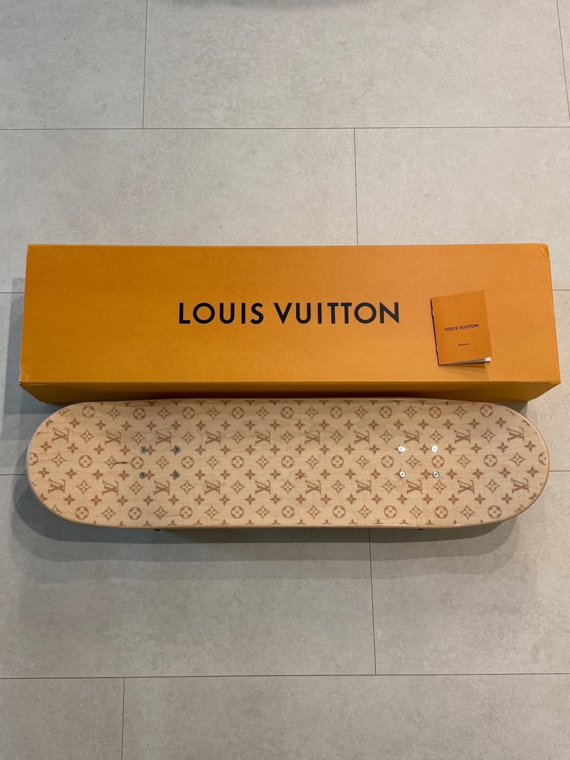 루이비통 X 버질아블로 스케이트보드 상품이미지1