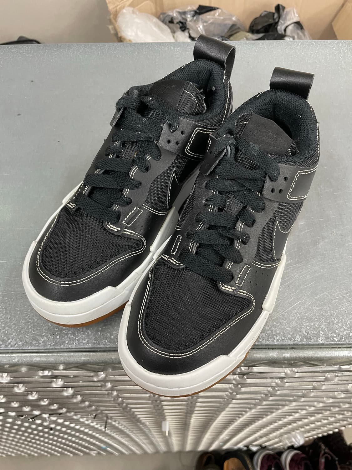나이키 덩크 로우 디스럽트 블랙 검 240 상품이미지2