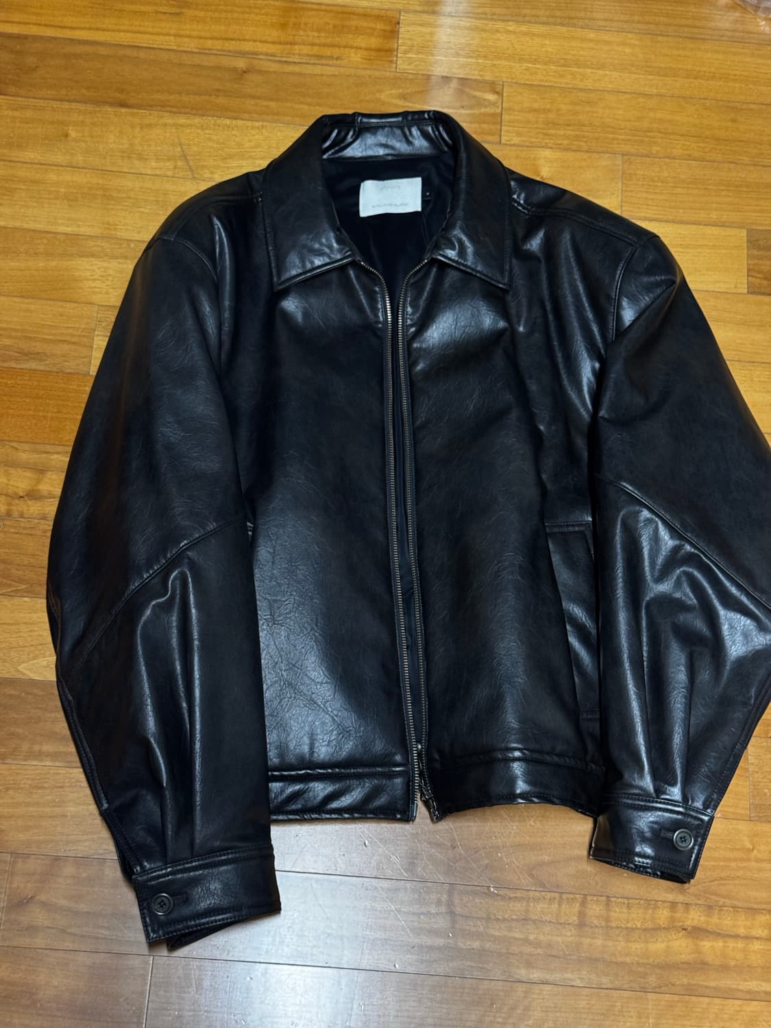 아모멘토 비건레더 블루종 상품이미지1