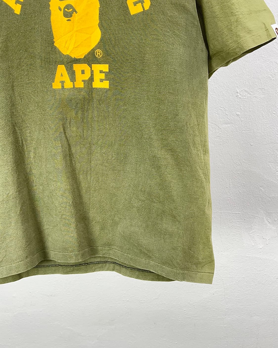 베이프 카키 컬리지 빅 사루 티셔츠 상품이미지5