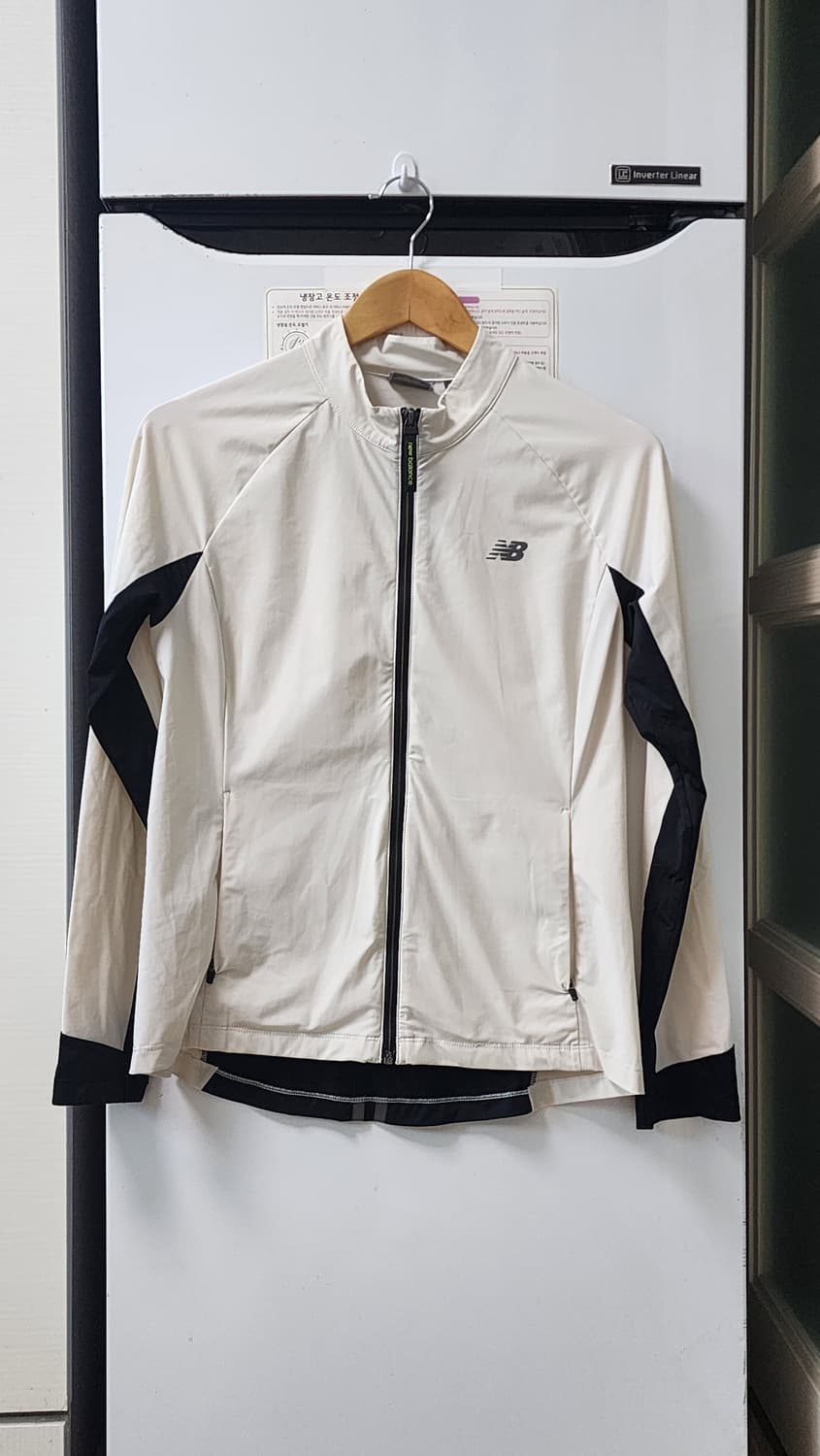 뉴발란스 여성 바람막이 L (95) 상품이미지1