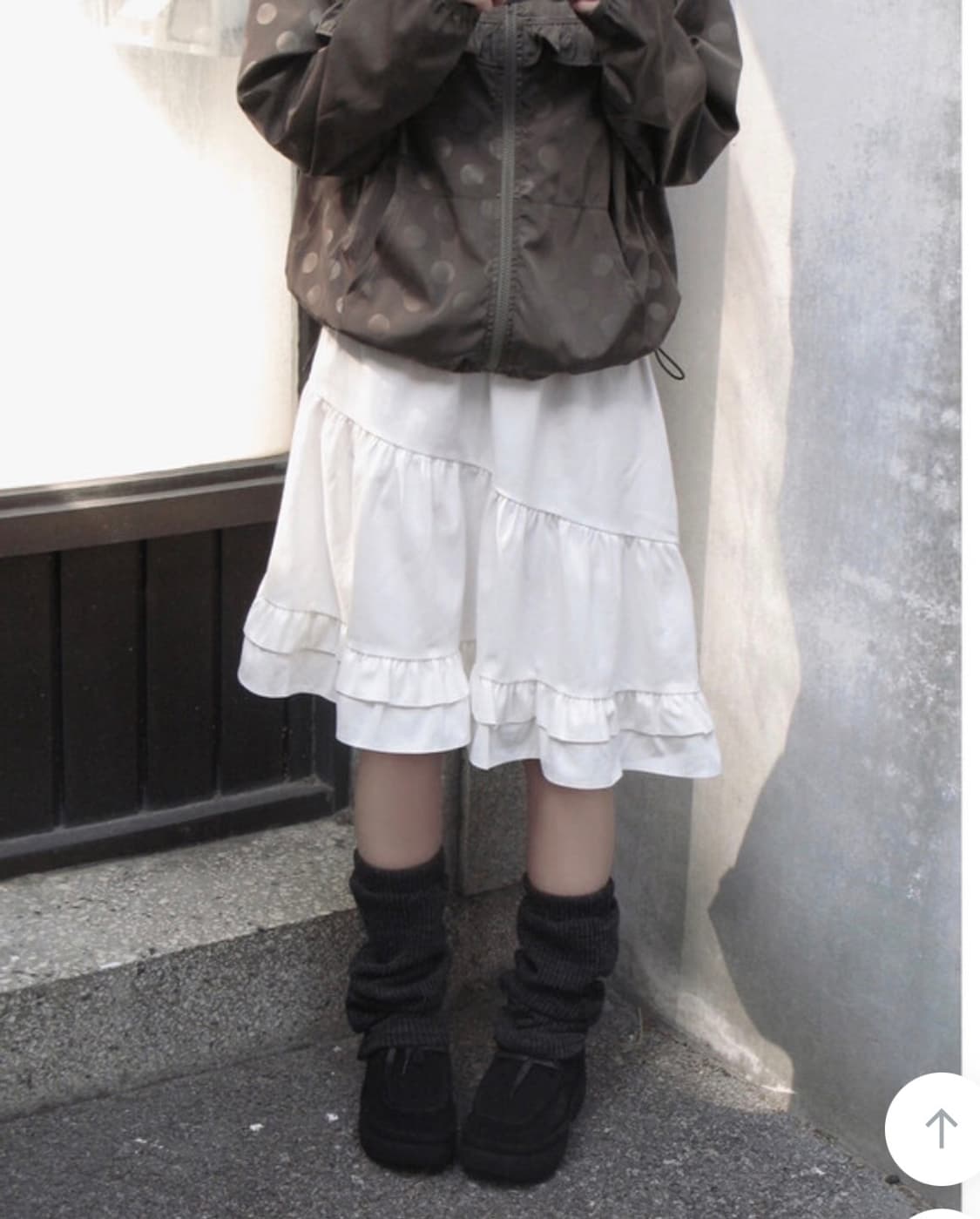 모리걸 화이트 미디 프릴스커트 상품이미지1