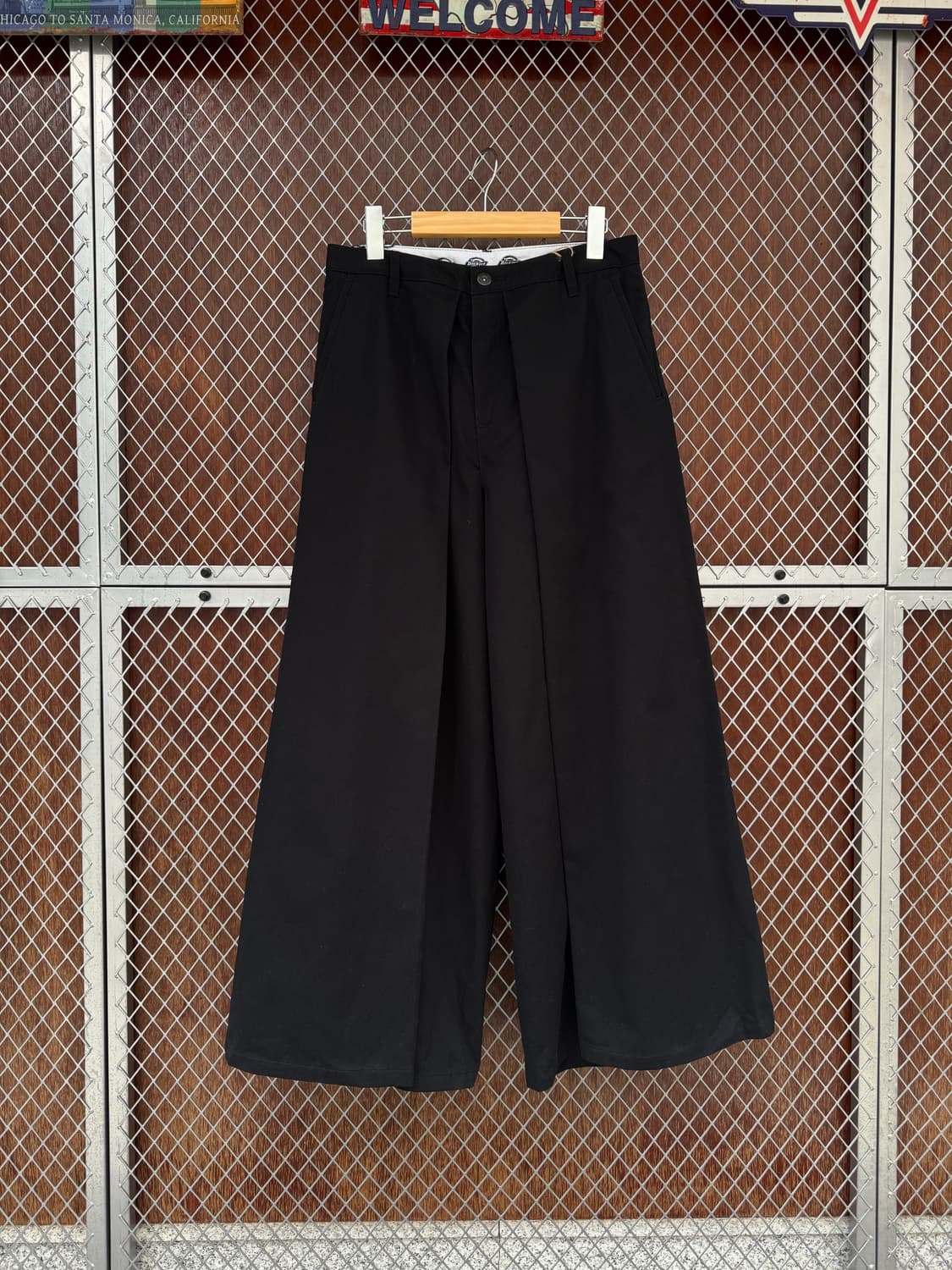 디키즈 패디드 핀턱 와이드 레그 팬츠 블랙 28 상품이미지3