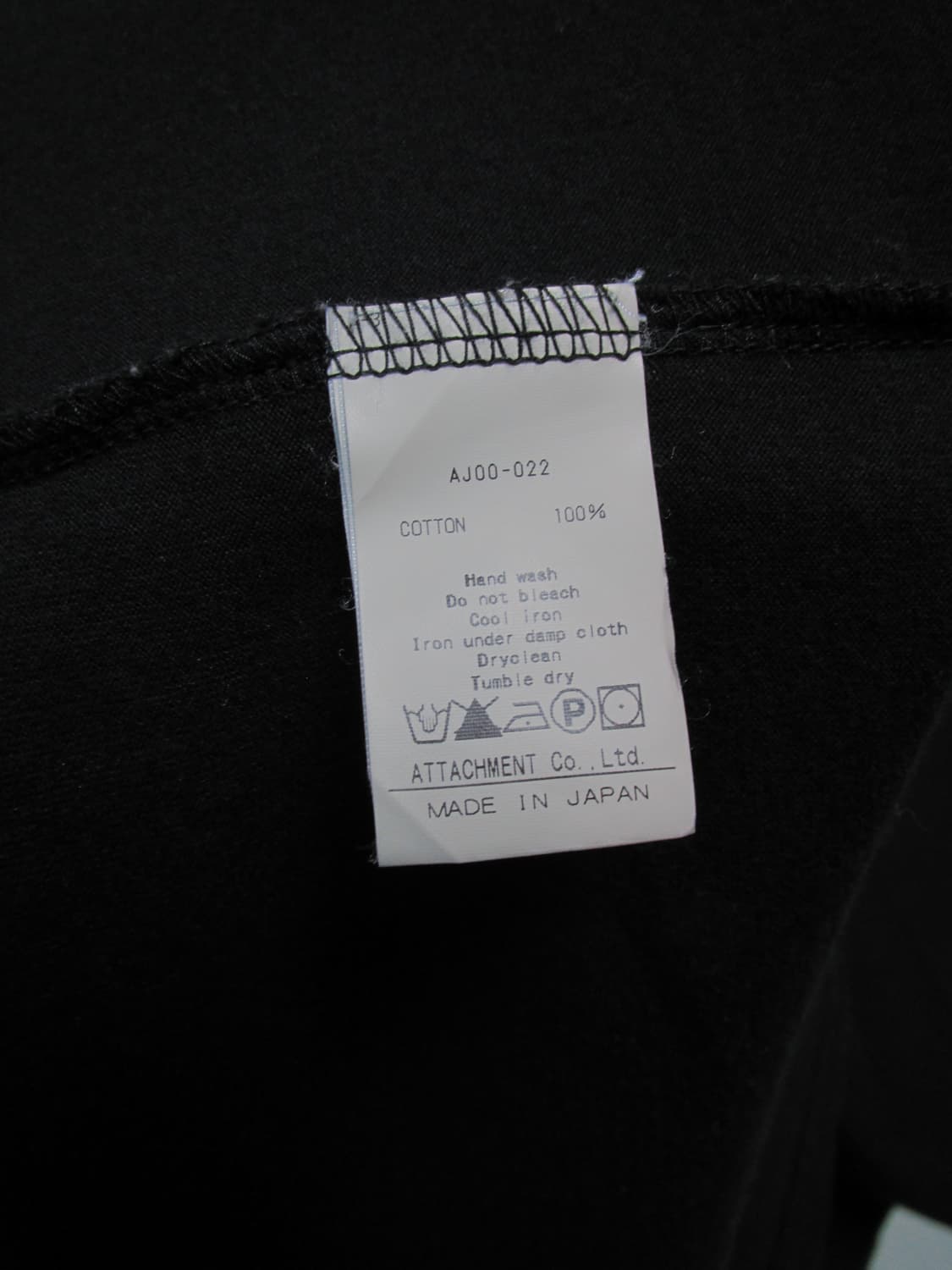 Attachment v neck t-shirt 상품이미지5