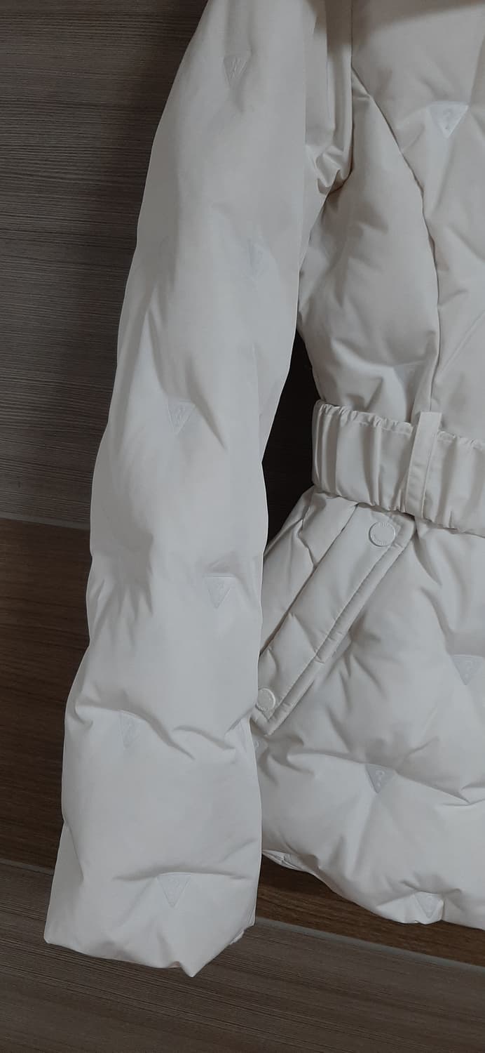 게스 화이트 패딩 상태굿  상품이미지5