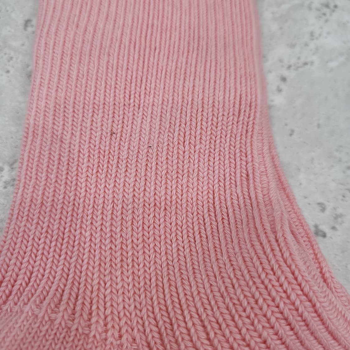 Y2K 베이비핑크 레터링 자수 삭스 상품이미지4