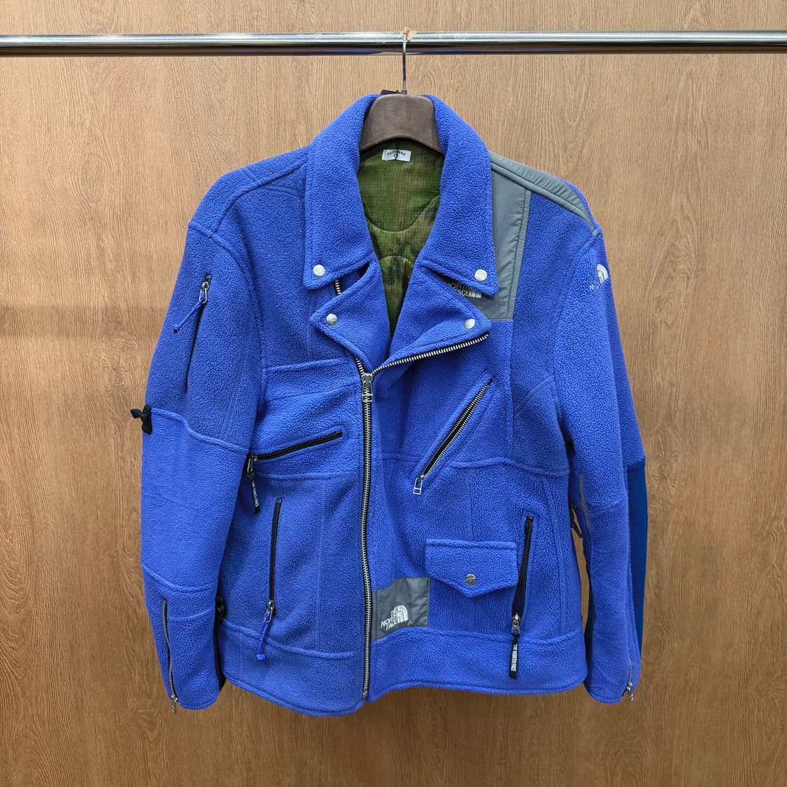 노스페이스 올드 파크 리메이크 라이더 플리스 자켓 멀티 포켓 디테일 퍼플 상품이미지2