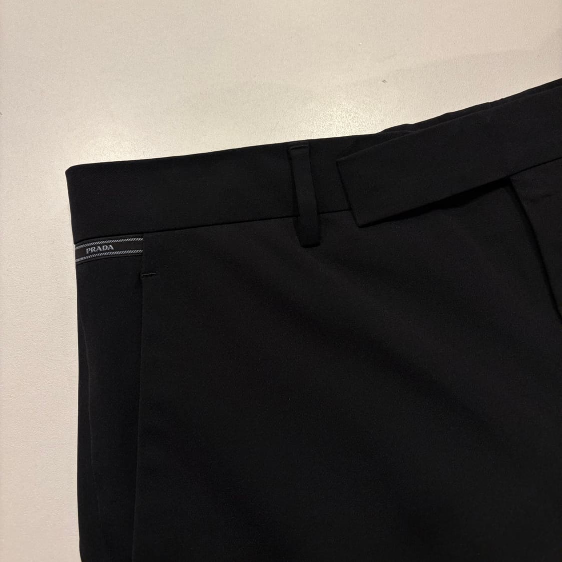 [50] 프라다 블랙 남성 바지 슬랙스 C735 상품이미지3