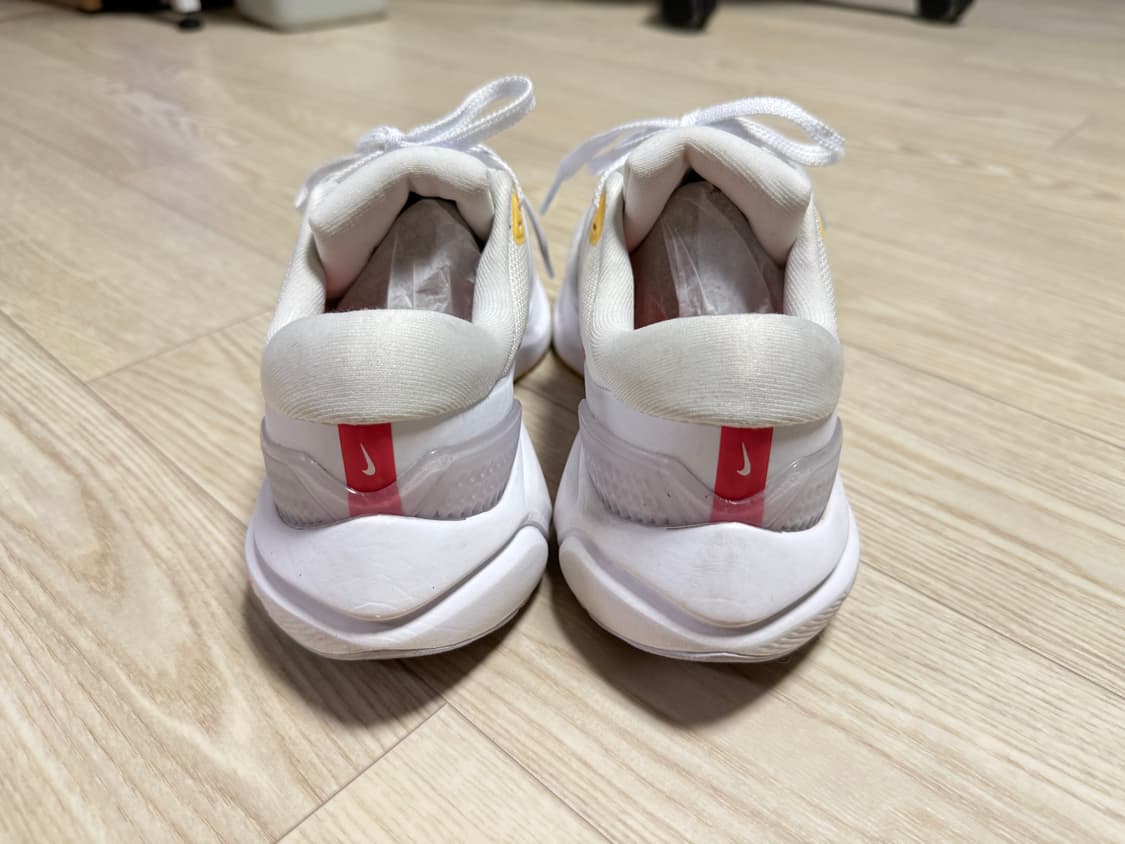 (230) 나이키 여성 운동화 줌 보메로 16 상품이미지5