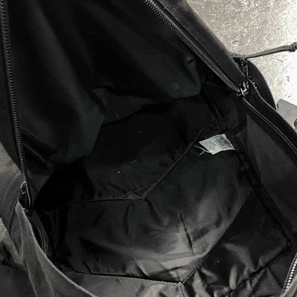 칼하트 킥플립 백팩  상품이미지5