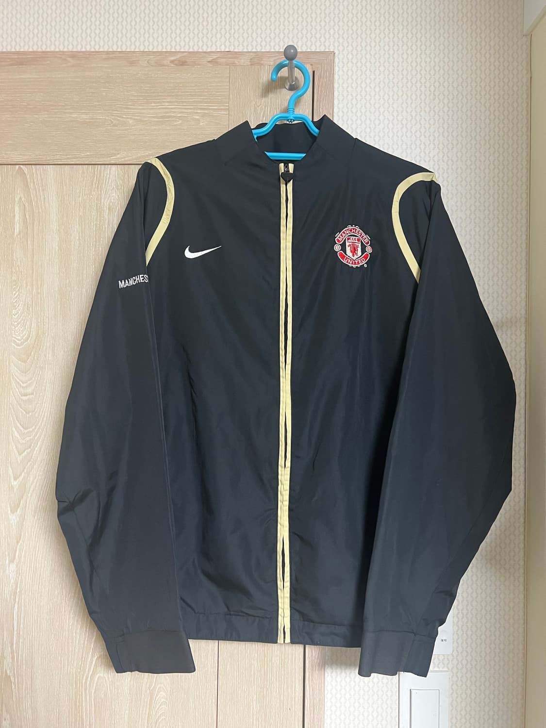 06-07 나이키 맨유 맨체스터유나이티드 바람막이 윈드브레이커 축구 상품이미지1