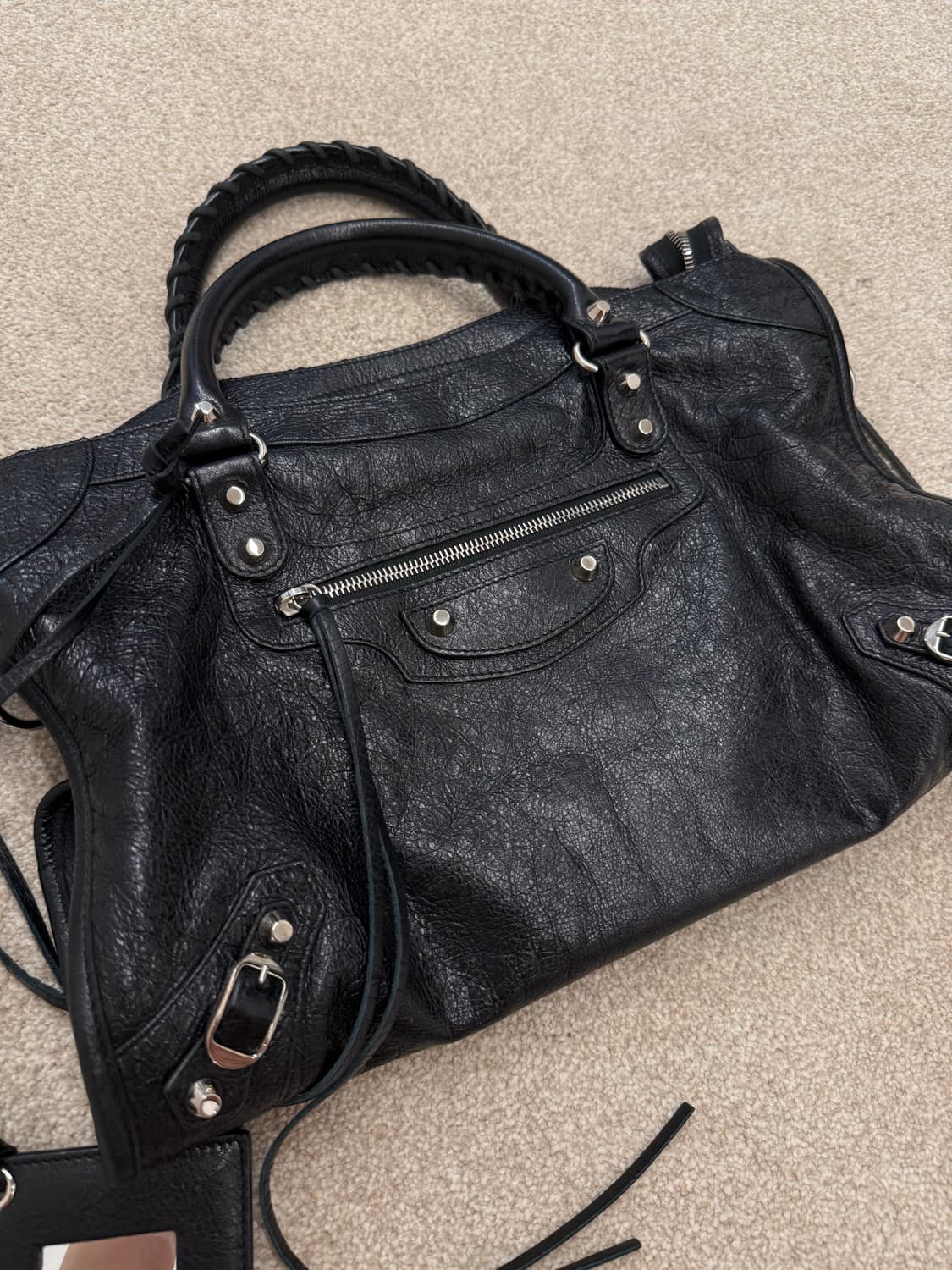 발렌시아가 시티 모터백 블랙 미디움 상품이미지1