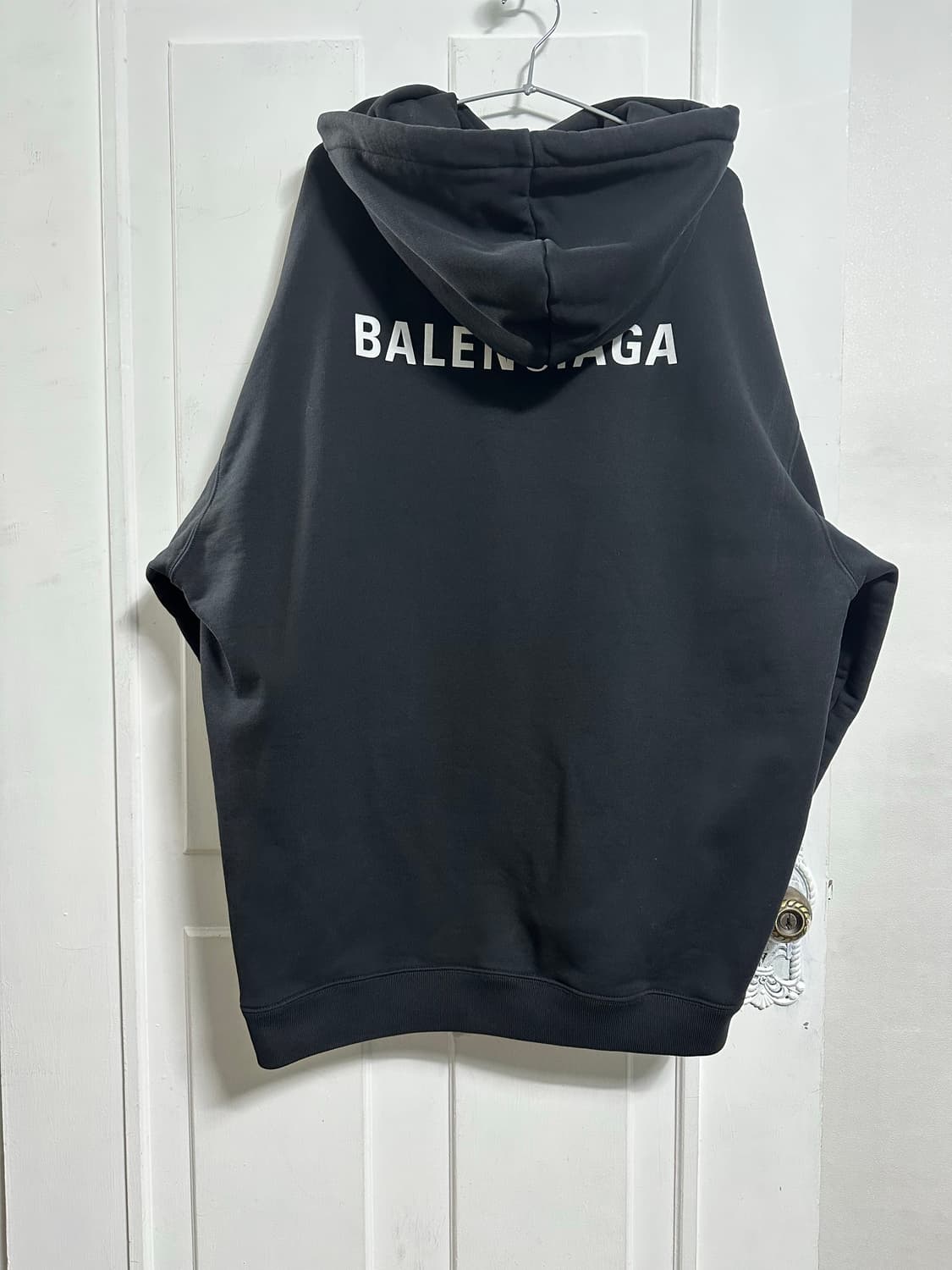 발렌시아가 후드티 상품이미지2