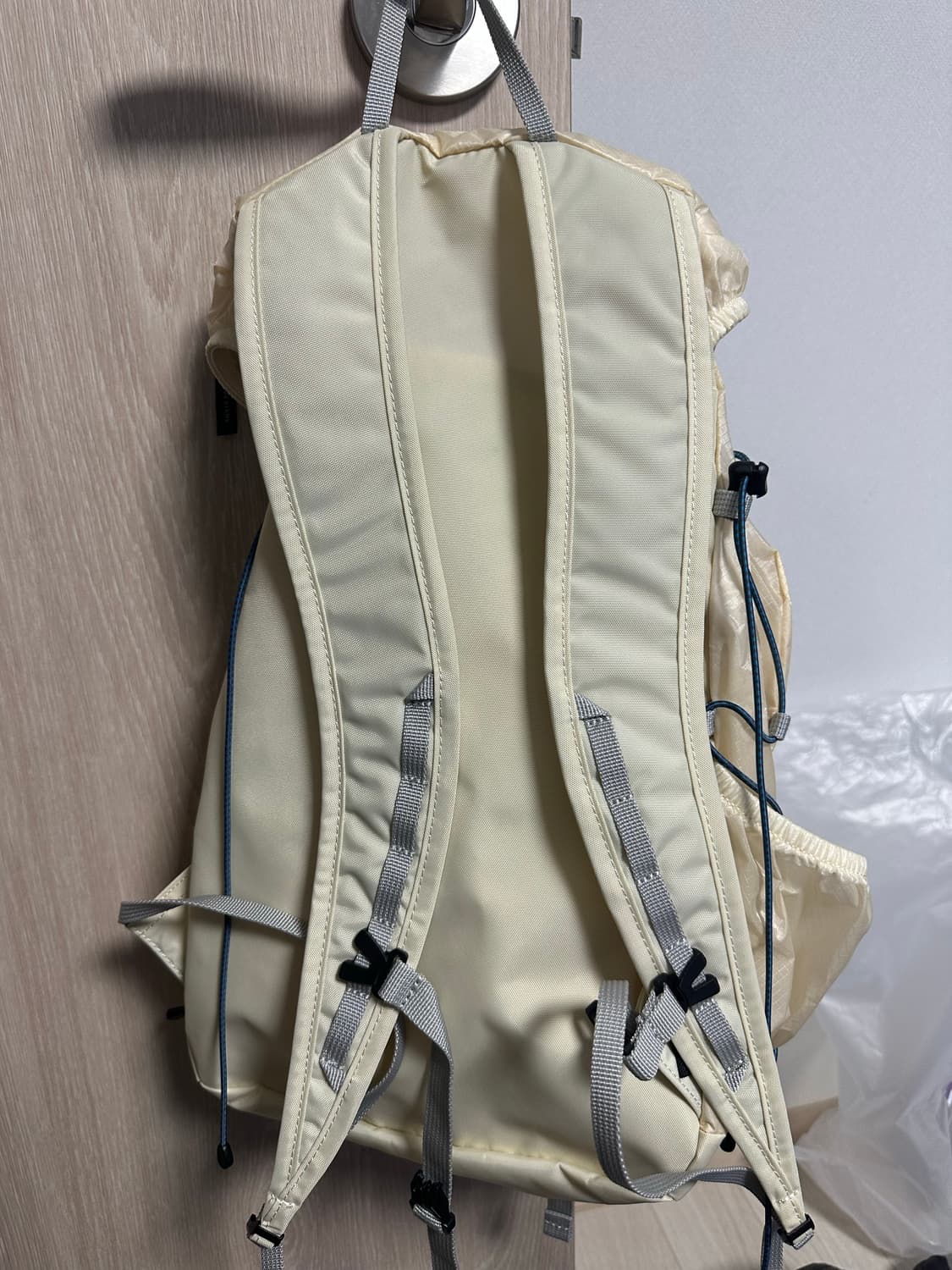 시에라디자인 라센 17L 백팩 아이보리 상품이미지5