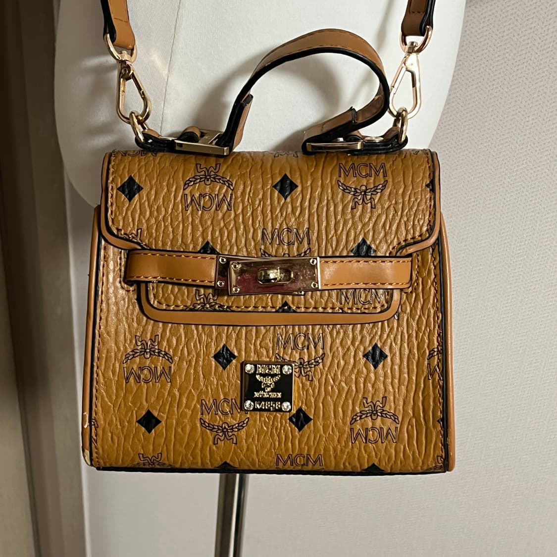 MCM 핸드백 상품이미지2