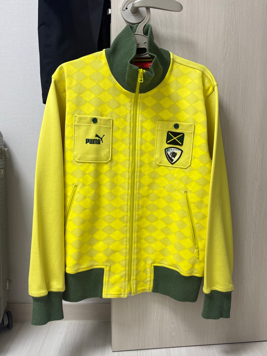 초레어템!! 일본 푸마 희귀 트랙 자켓 라임그린 상품이미지9