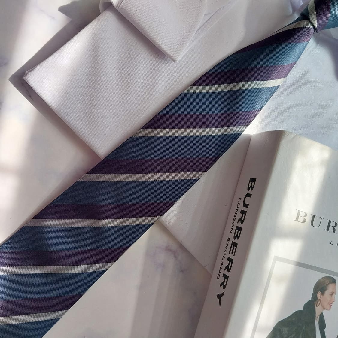 버버리 네이비 퍼플 스트라이프 넥타이 8.5cm A+등급 K2398
 상품이미지6