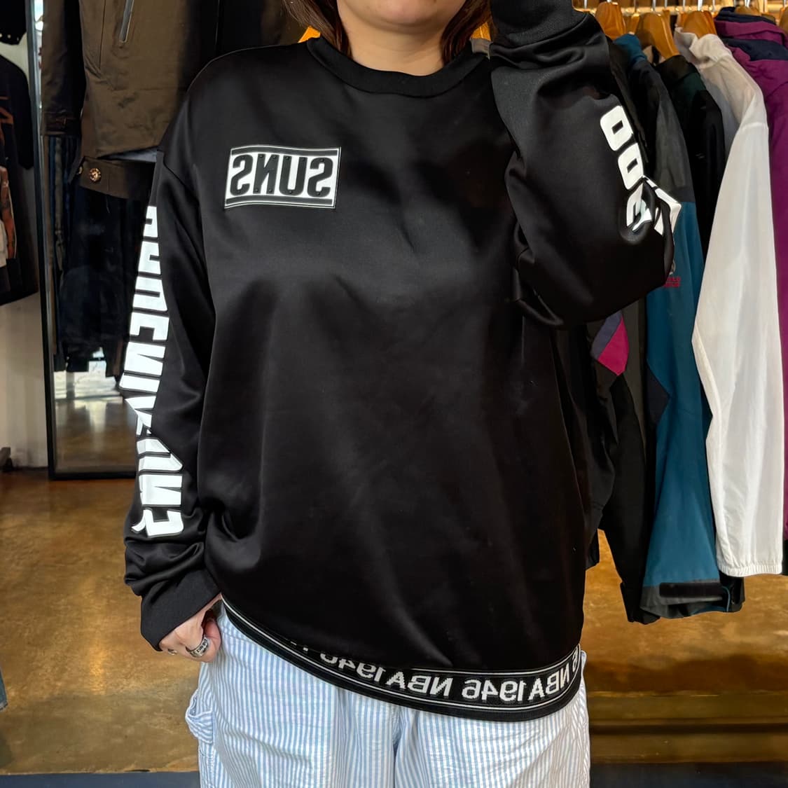 NBA 사이드라인 프린팅 블랙 맨투맨 상품이미지1