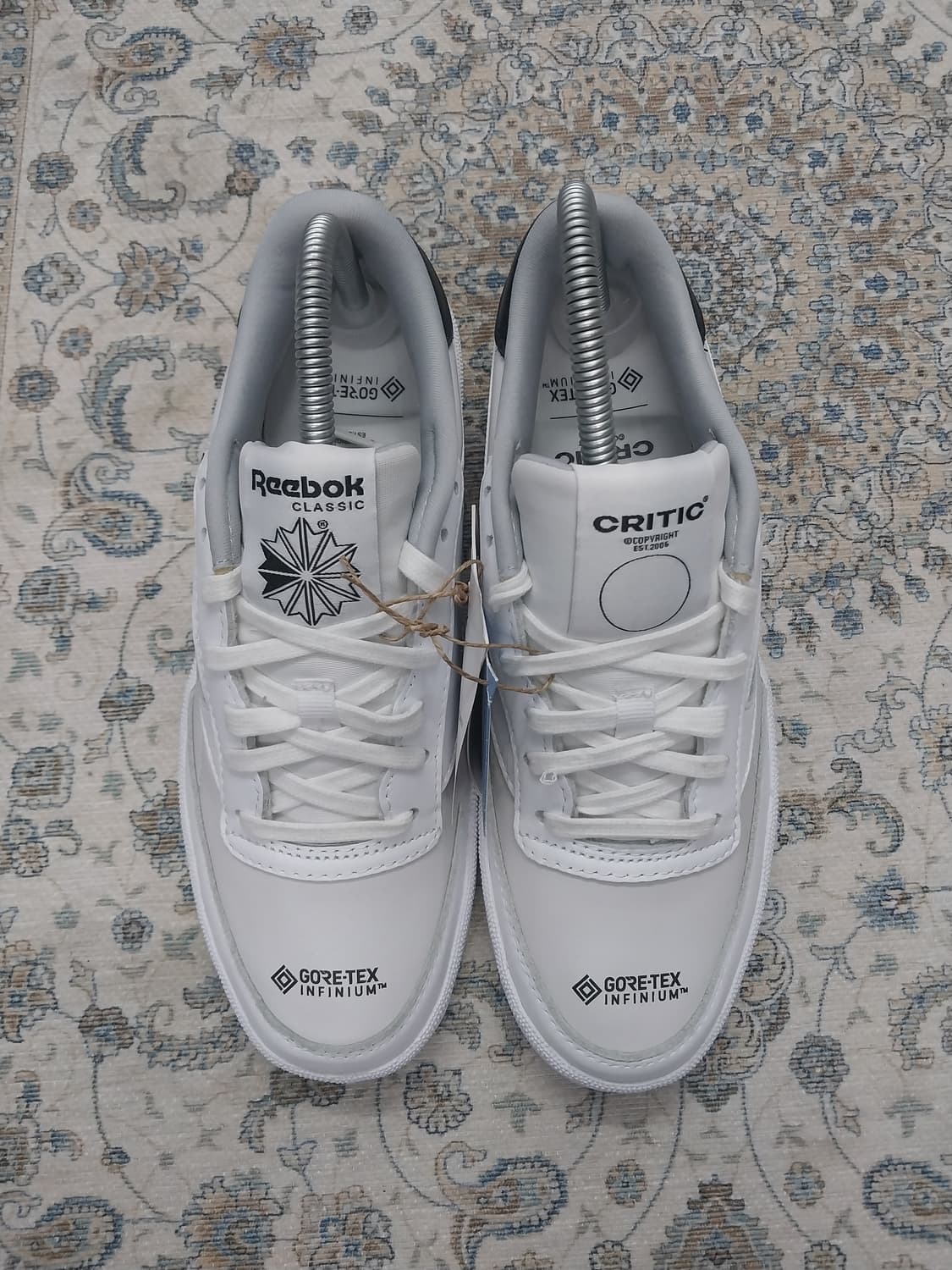 (새상품) 리복 X 고어텍스 크리틱 스니커즈 245mm 상품이미지2