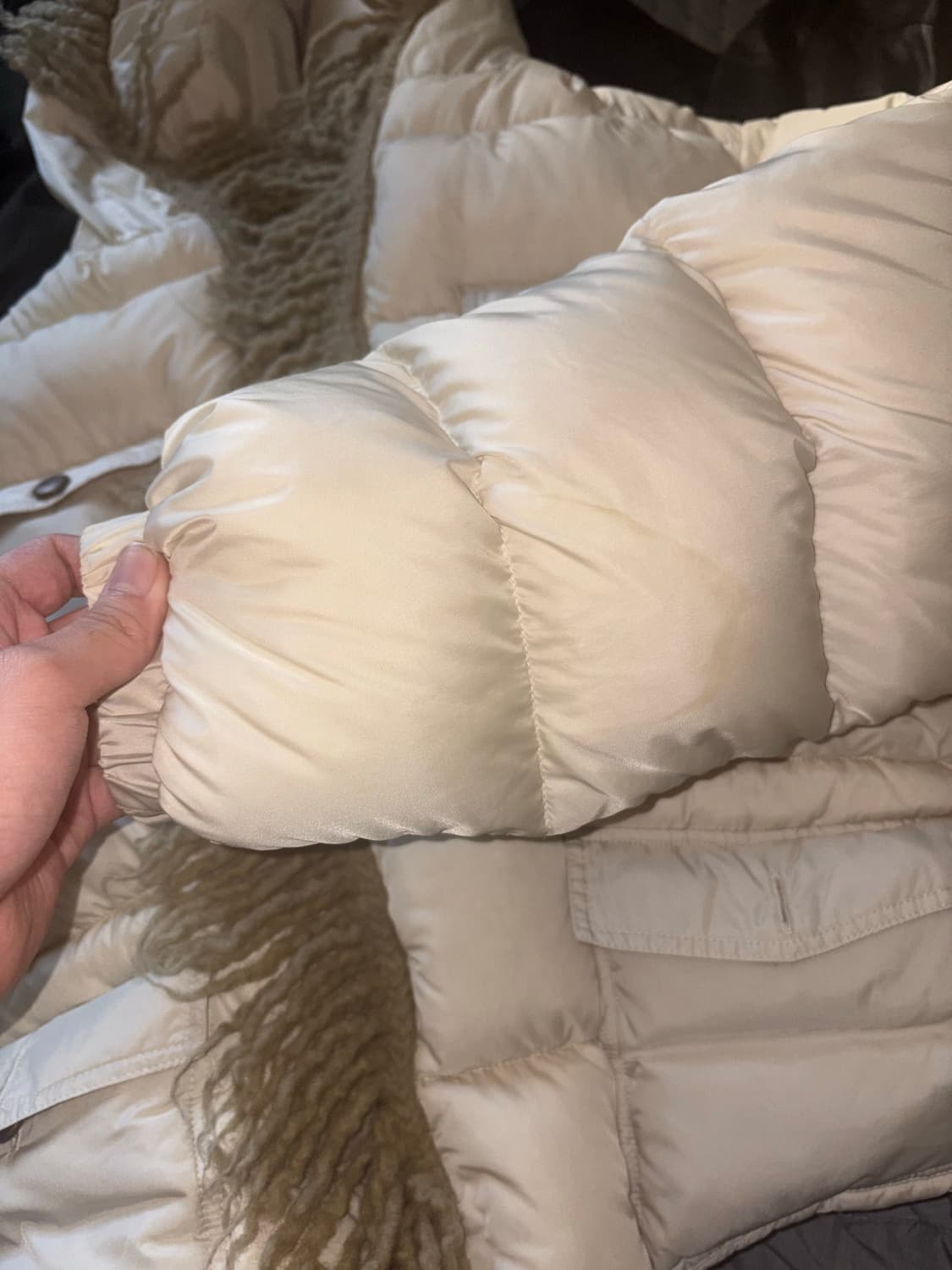 캐피탈 프린지 디테일 다운 자켓 - Size 1 상품이미지5